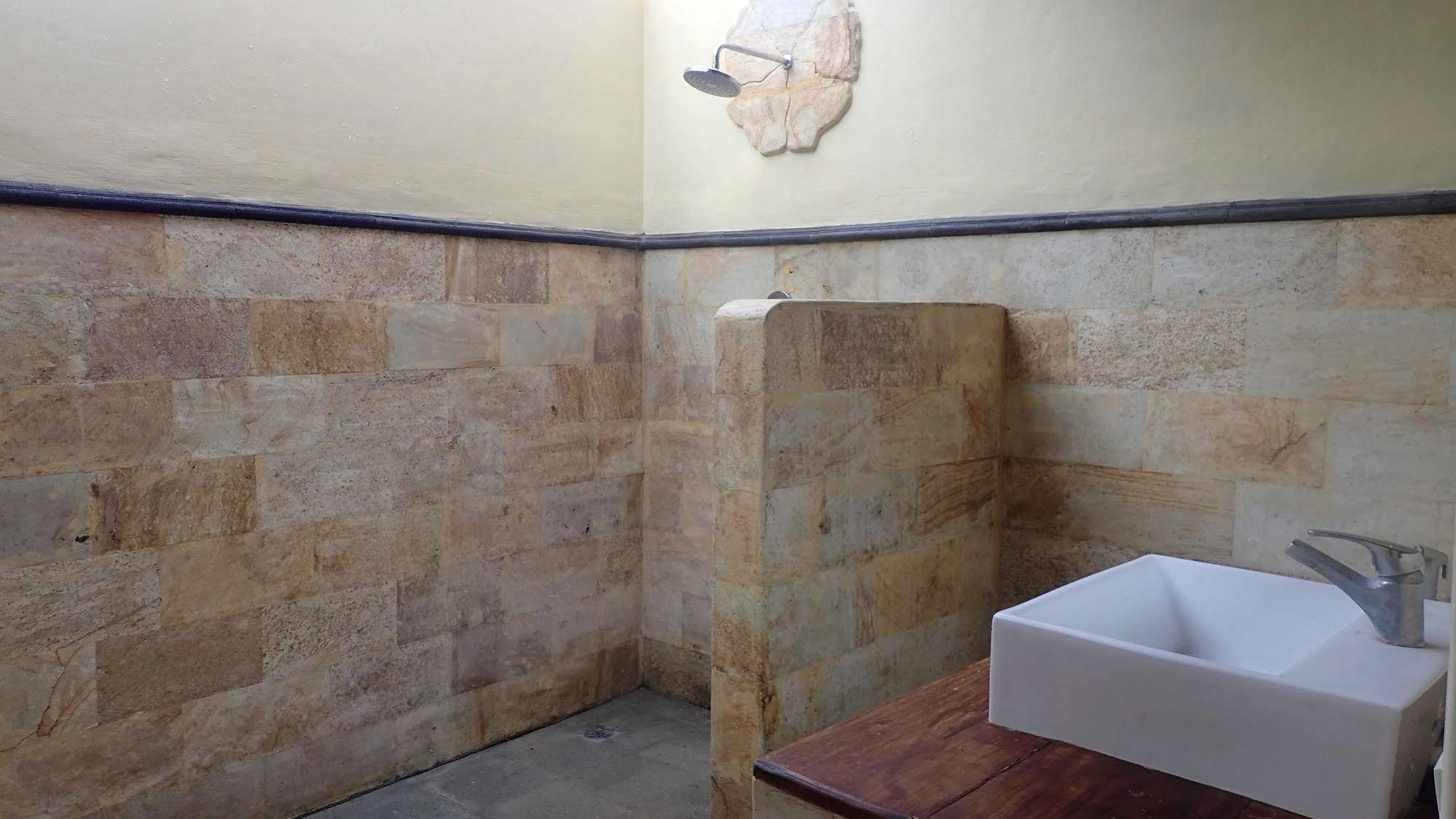 Hotel Hibiscus House Bali Pemuteran Exterior foto
